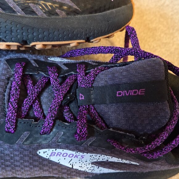 Brooks Divide 4 Hiking Shoe Size 9 *Spring Clearance* - Picture 4 of 6